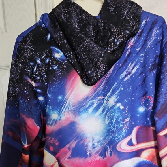 Mens galaxy size L/XL hoodie. Polyester fabric - Picture 3 of 3